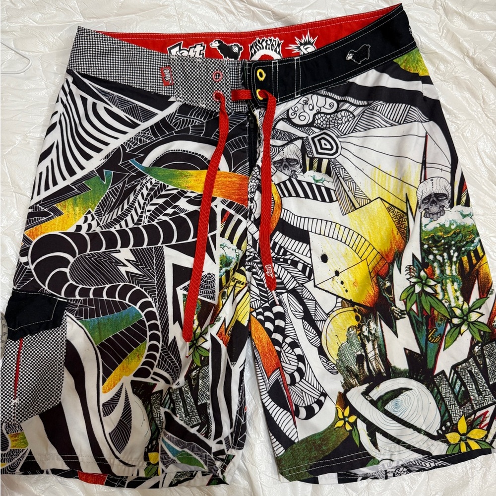 Vintage 90s Y2K Lost Enterprises Masters of Mayhem Surfer skater style Size 36